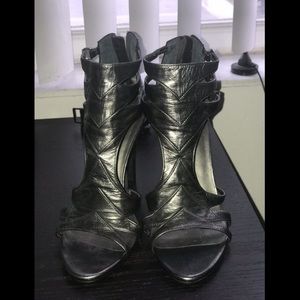 BLAKE SCOTT HIGH HEELS 👠  8.5 M